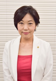 山田眞裕子